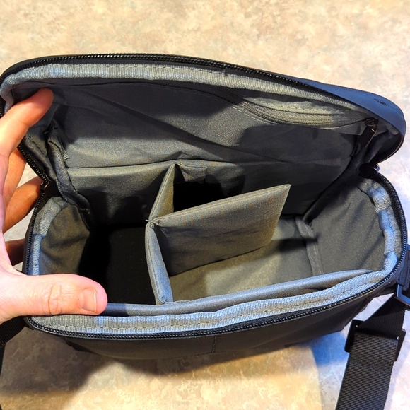 NWOT DJI Drone Carrying Case/Shoulder Bag - Picture 5 of 8